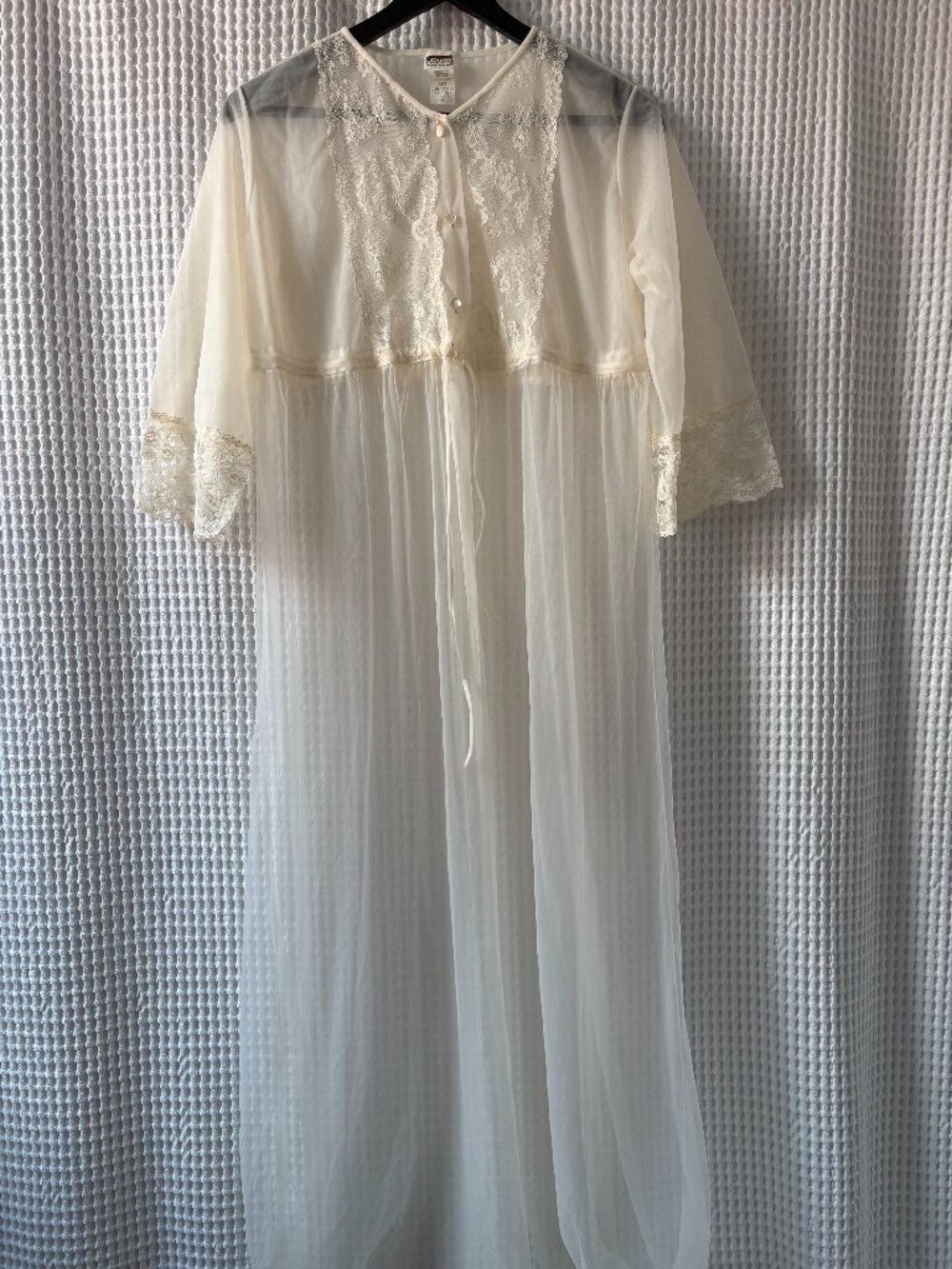Vintage Montgomery Ward ivory sheer lace long peignor women's 1970s retro READ